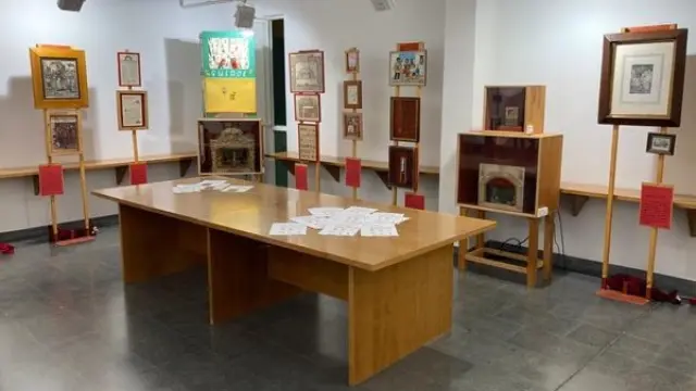 La Casa Cultural de Altorricón exhibe la colección de los Títeres de Binéfar