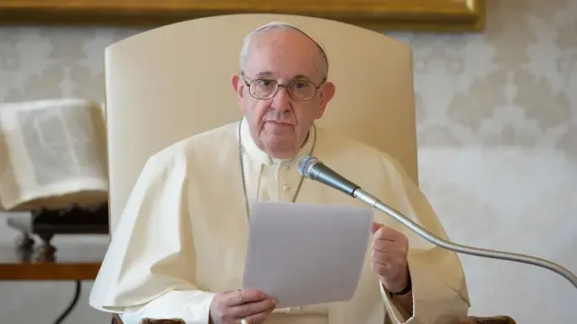 El papa aporta su cercanía a las víctimas de abusos