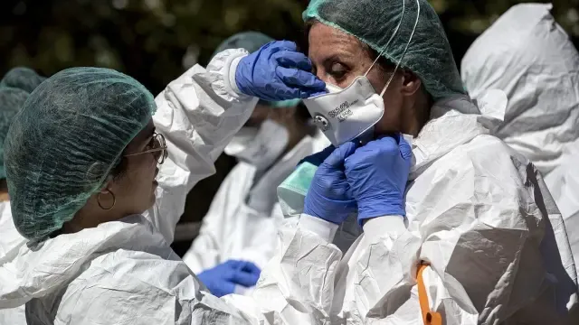 Los sanitarios de Aragón demandan mascarillas FFP2 ante el avance de la pandemia