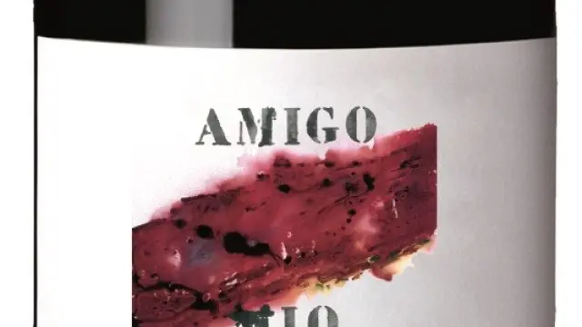 Valentia y Bodega Enate lanzan el Vino Amigo 2020 etiqueta Julio Luzán