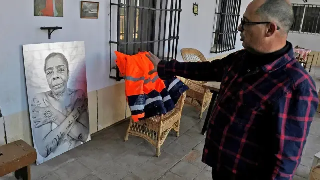 Personas sin hogar y artistas dan vida a un monasterio deshabitado en Madrid