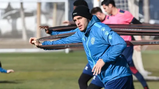 El Huesca se ejercita con Andrés Fernández y Sandro