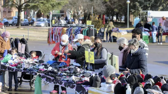 El mercado ambulante de Huesca pasa por una situación "muy difícil"