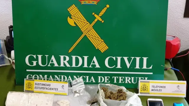 La Guardia Civil de Teruel detiene a cuatro personas en la autovía A23 por tráfico de drogas