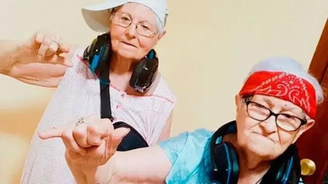 Las "abuelas tiktokeras" van a seguir haciendo vídeos, que "los años no nos pesan"