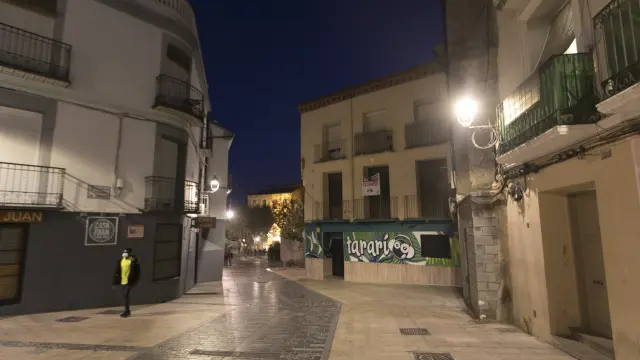 Bares de ocio nocturno cerrados en Huesca a causa de la pandemia.
