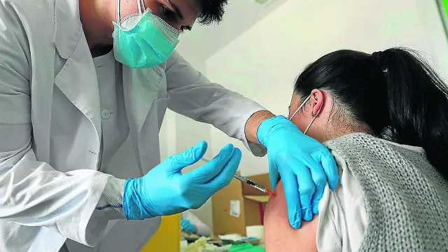 La vacuna de AstraZeneca se suministró a estudiantes de CC de la Salud en Huesca hace unos días.