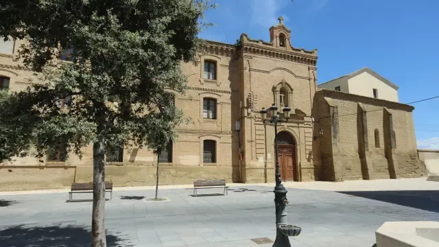 Fachada del Seminario de Huesca.
