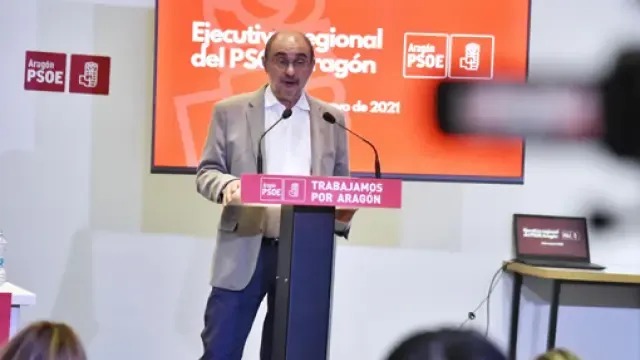 El presidente de Aragón y secretario general de los socialistas aragoneses, Javier Lambán, ayer en la ejecutiva regional del PSOE.