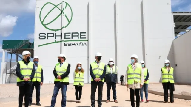 Visita de las autoridades a la nueva planta de Sphere España.