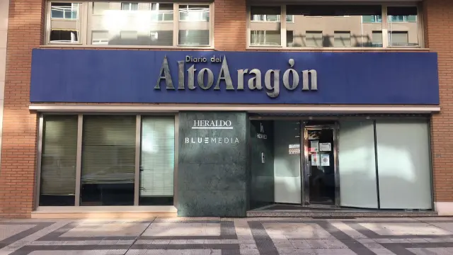 Exterior de la sede de Diario del Altoaragón en Huesca