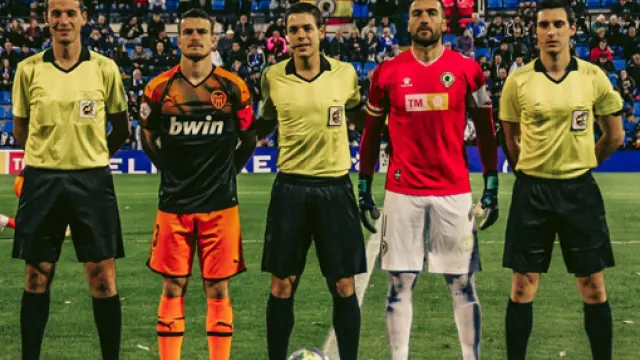 Monter y Ferrando, en un partido de esta temporada en Segunda División B.