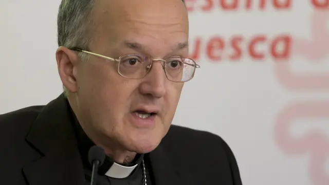 El obispo de la Diócesis de Huesca, Julián Ruiz.