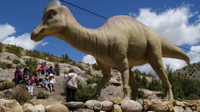 El Museo de los Dinosaurios alberga 500 metros cuadrados de exposición paleontológica.