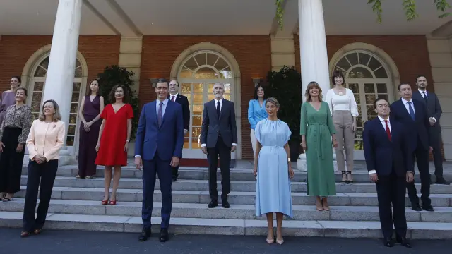 "Foto de familia" del nuevo gabinete de Sánchez.