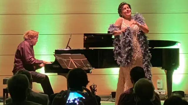 La mezzosoprano Nancy Fabiola Herrera inauguró el festival ‘Tocando el Cielo’.