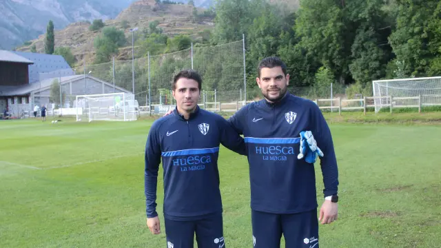 Adrián Sipán y Adrián Mallén, los veteranos del cuerpo técnico.
