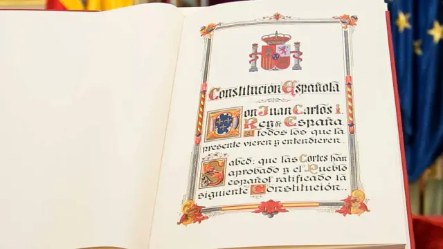 La Constitución recoge que todos los españoles somos iguales.