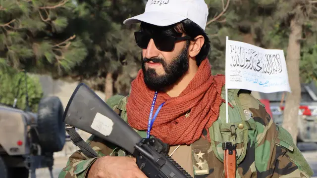 Integrante del ejército talibán.