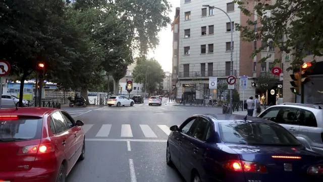 Los semáforos de Cabestany ya no se encienden a la vez para bajar la velocidad en dichas calles.