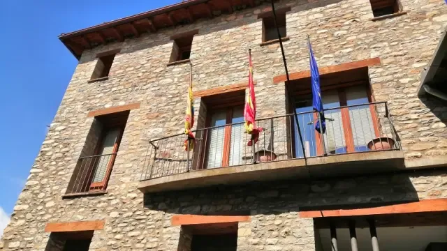 La Puebla de Roda. Casa consistorial de Isábena.