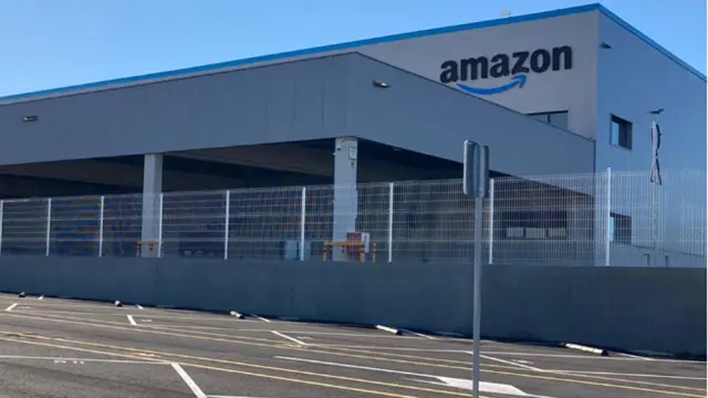 Estación logística de Amazon en Zaragoza.