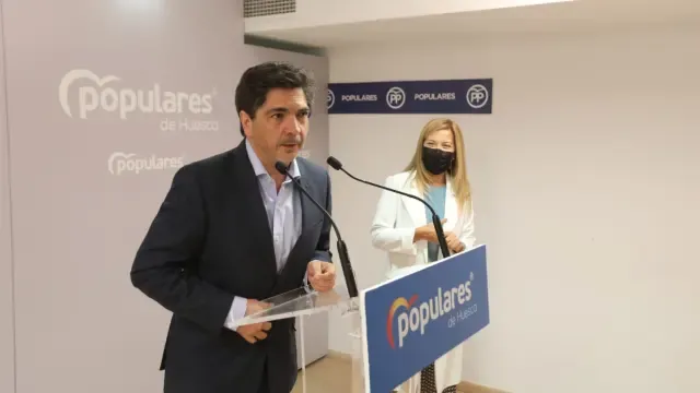 Mario Garcés y Ana Alós, en la rueda de prensa de este viernes.