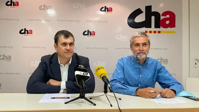 Joaquín Palacín, presidente de CHA, y José Ramón Ceresuela, secretario de CHA-Alto Aragón.