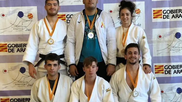 Medallistas de Judo Binéfar y Judo Huesca en el Autonómico absoluto.