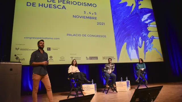 Alberto Gómez, Inma Coronel, José Luis Sastre y Paloma Esteban en el debate ayer en la mesa redonda.