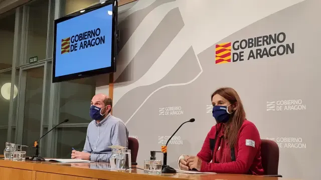 Diego Bayona y Elena Villagrasa en rueda de prensa.
