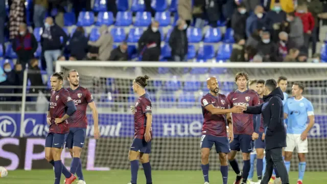 El Huesca no pudo pasar del empate ante el Ibiza en El Alcoraz.