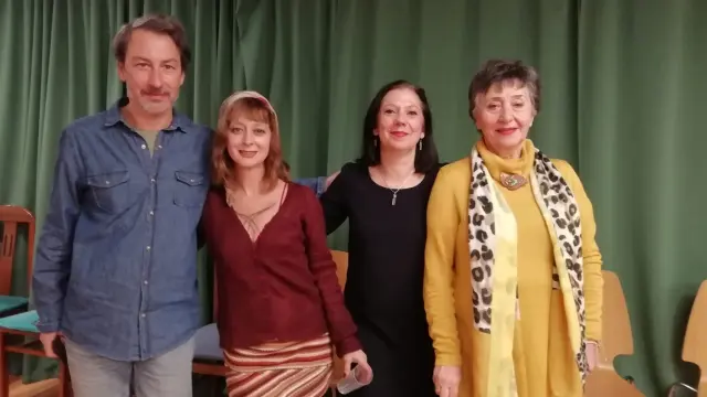 Carlos de Abuín, Inari, Susana Díaz y Elena Gusano posaron en una foto de familia.