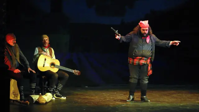 El Teatro de Robres en su representación de Cucaracha en el Olimpia.