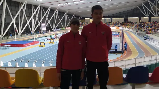 Javier Alamañac y Leire Ramón, los dos atletas de GMS en Sabadell.