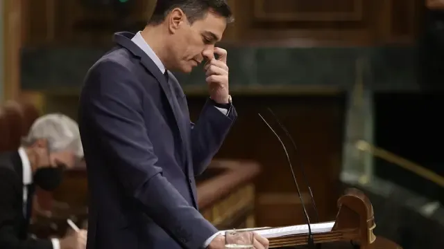 El presidente del Gobierno, Pedro Sánchez, interviene en la sesión plenaria este jueves.
