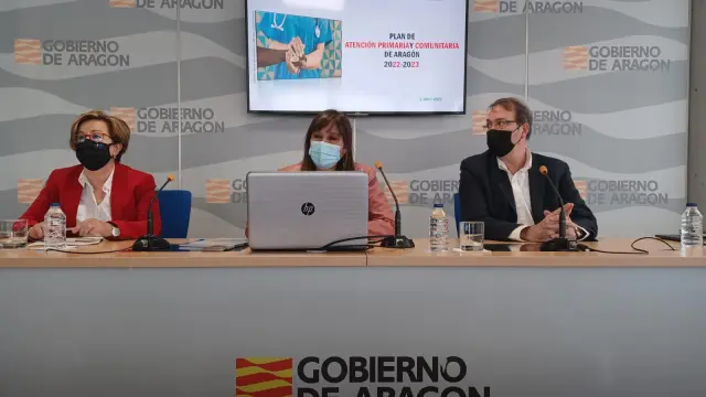 Carmen Chaverri, Sira Repollés y Javier Marzo, este viernes durante la presentación del plan.