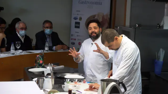 Juanlu Fernández mezcla en su restaurante, con una estrella Michelin, la alta cocina clásica francesa y la andaluza.