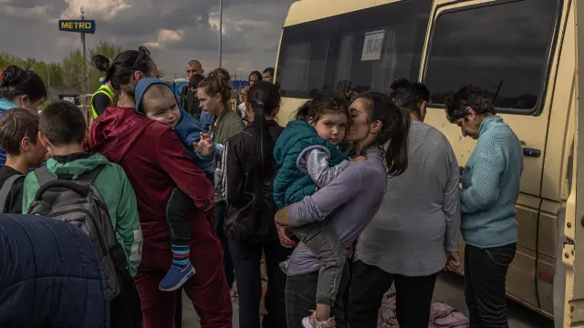 Refugiados ucranianos se concentran en Zaporiyia