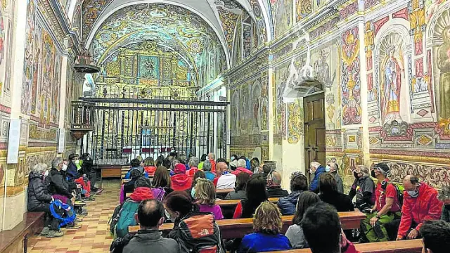 Una de las visitas al Santuario de Nuestra Señora de Casbas en Ayerbe.