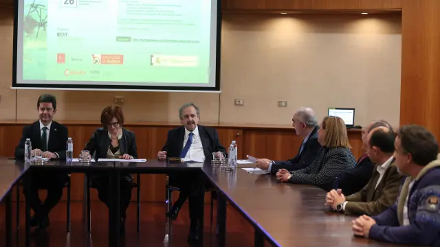 Conferencia sobre oportunidades empresariales con Ricardo Alfonsín, embajador argentino en España.