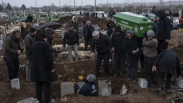Funeral por las víctimas en Diyarbakir, Turquía.