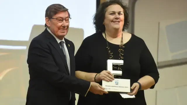 Cristina Gallart, presidenta de Fribin, recogió el Premio Empresa 2023