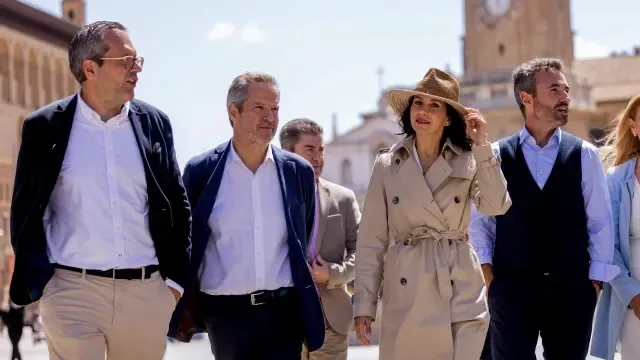 Carlos Ortas, Daniel Pérez Calvo e Inés Arrimadas, ayer en Zaragoza.