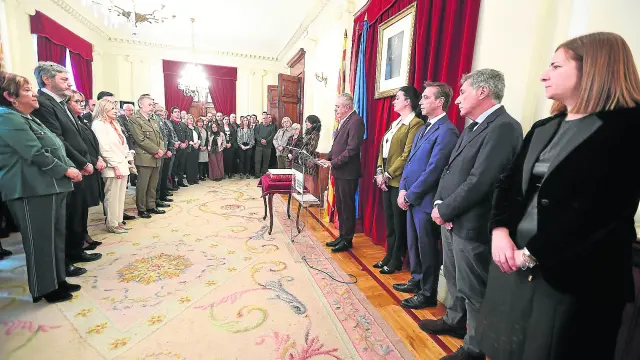 Imagen del acto institucional celebrado en la Subdelegación del Gobierno de Huesca por los 45 años de la Constitución.
