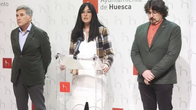 Ricardo Oliván, Lorena Orduna y José Luis Rubió, este lunes.