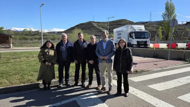 Delegación del PP, encabezada por Gerardo Oliván, que este lunes se desplazó hasta Sabiñánigo.