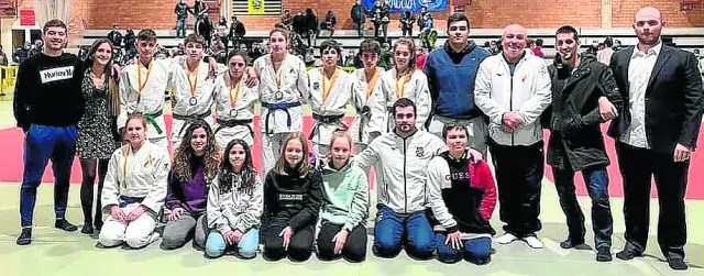 Competidores infantiles de Judo Binéfar y Judo Huesca el sábado.