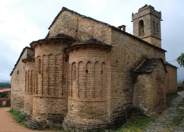Iglesia de San Martín del siglo XI.