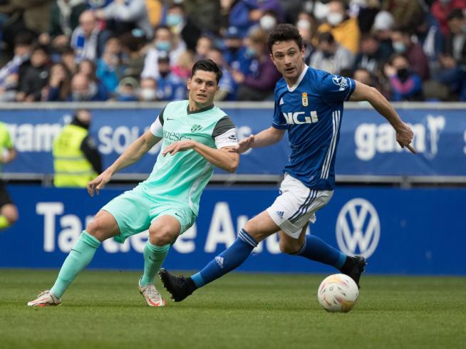 Ratiu, Salvador y Poveda salen como titulares en Oviedo